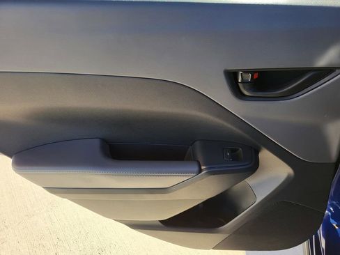 Certified 2024 Subaru Crosstrek 2.0i Premium image 12