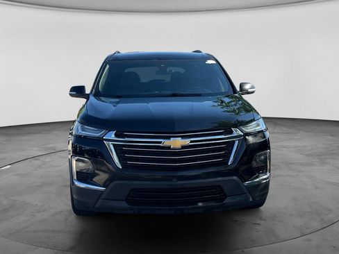 Used 2023 Chevrolet Traverse LT FWD image 3