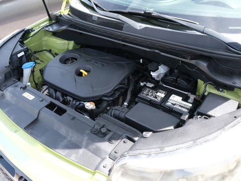 Used 2016 Kia Soul + FWD image 39