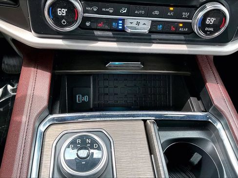 Used 2022 Ford Expedition Max Limited RWD image 15