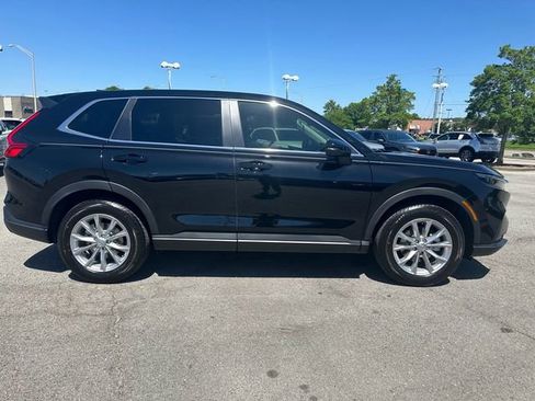 Used 2025 Honda CR-V EX image 2
