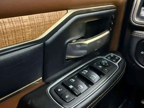 Used 2023 RAM 2500 Limited image 24