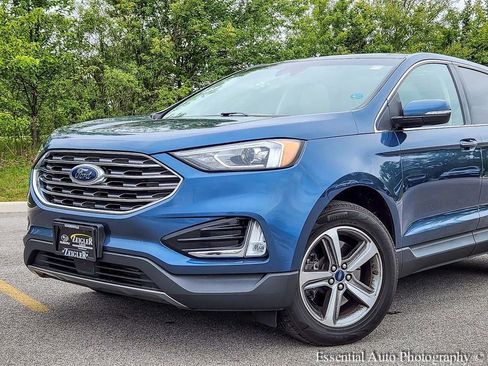 Used 2019 Ford Edge Titanium w/ Cold Weather Package AWD/4WD image 2