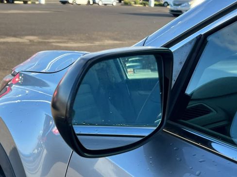 Used 2017 Honda CR-V LX image 18