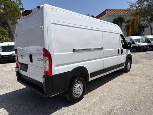Used 2025 RAM ProMaster 2500 FWD image 10