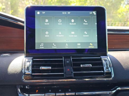 Used 2019 Lincoln Navigator Reserve AWD/4WD image 28