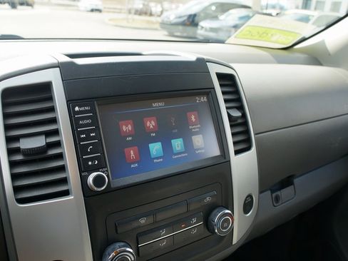 Used 2020 Nissan Frontier SV w/ SV Utility Package image 21