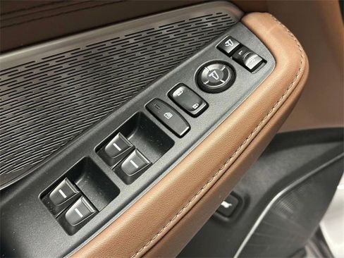 Used 2023 Acura MDX SH-AWD w/ Advance Package image 20