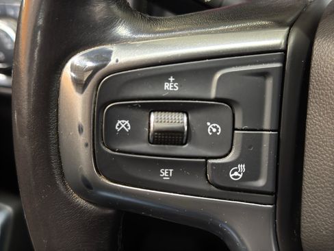 Used 2020 Chevrolet Silverado 1500 LT w/ Convenience Package AWD/4WD image 24