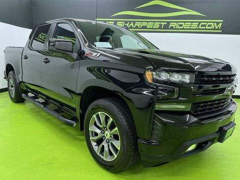 Used 2019 Chevrolet Silverado 1500 RST image 2