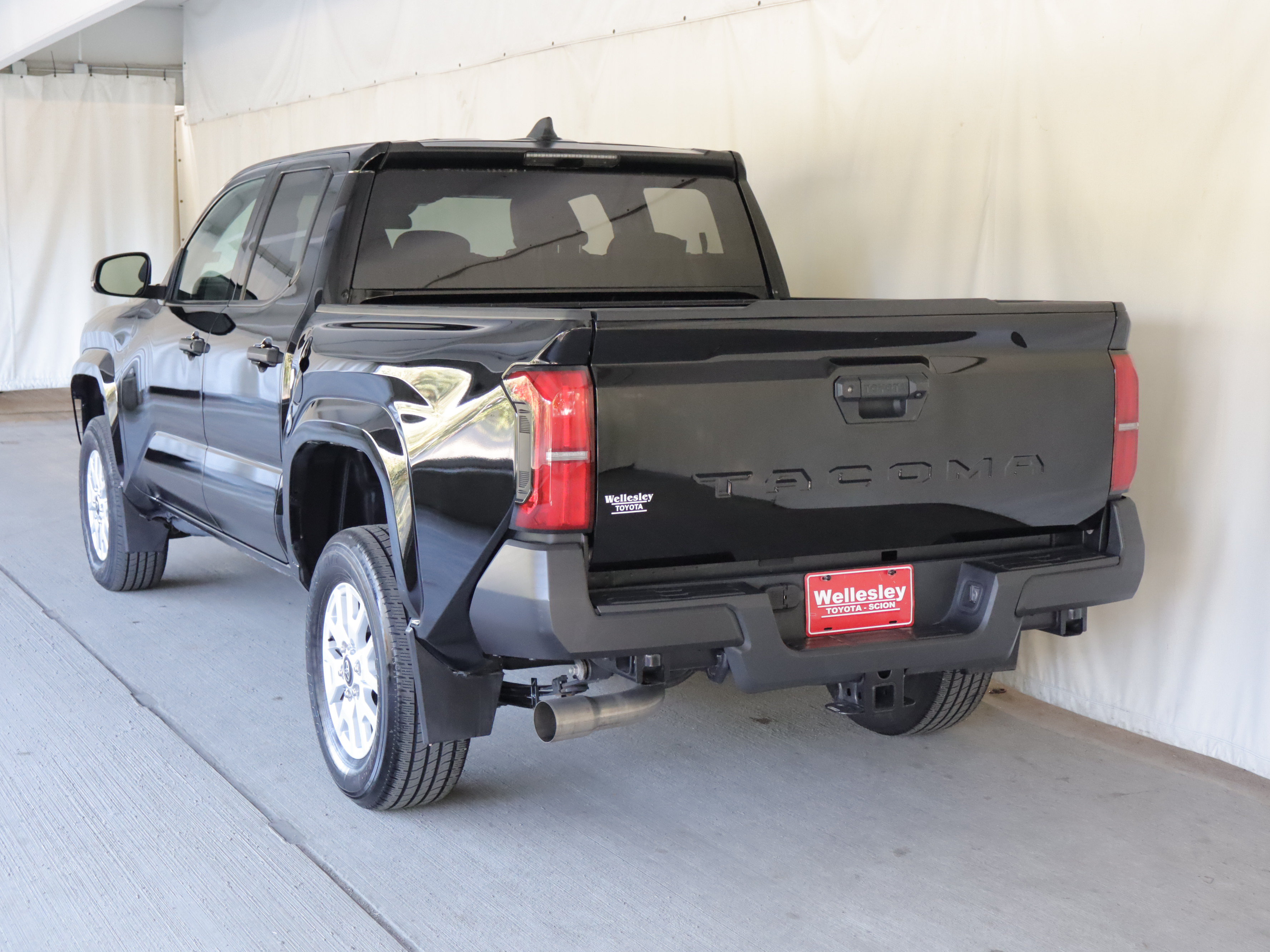Used 2024 Toyota Tacoma SR RWD image 24