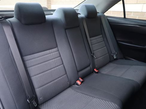Used 2017 Toyota Camry LE FWD image 22