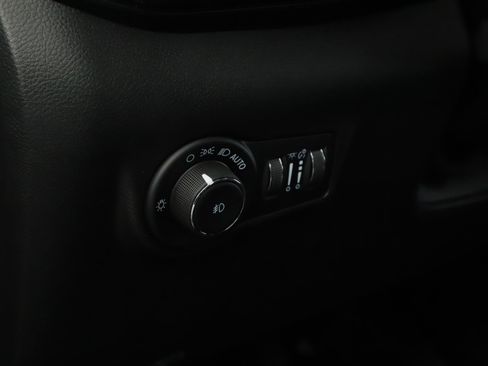 Used 2022 Jeep Compass Trailhawk w/ Sun and Sound Group image 9