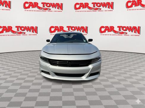 Used 2023 Dodge Charger SXT RWD image 3