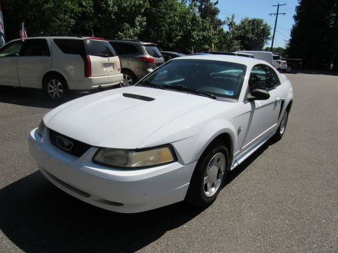 Used 1999 Ford Mustang Coupe RWD image 1
