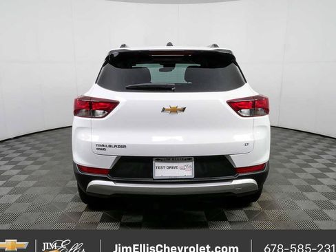 Certified 2025 Chevrolet TrailBlazer LT AWD/4WD image 27