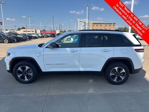 Used 2024 Jeep Grand Cherokee Limited 4xe image 2