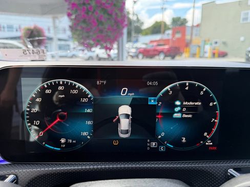 Used 2021 Mercedes-Benz CLA 35 AMG 4MATIC image 16