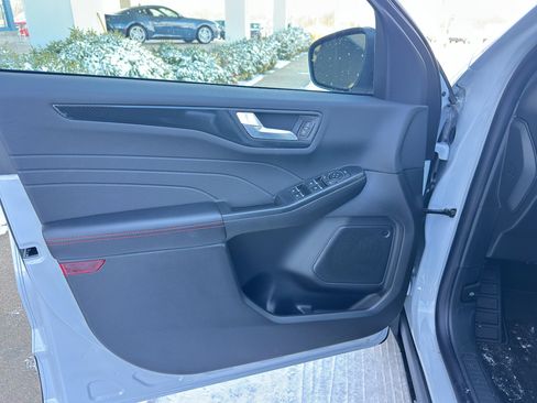 New 2026 Ford Escape ST-Line w/ Cold Weather Package image 10