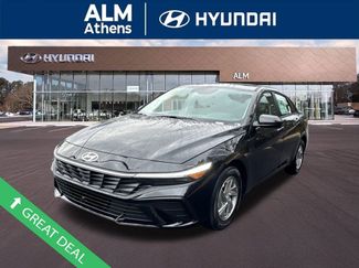 New 2026 Hyundai Elantra SE video 1