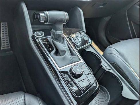 Certified 2024 Kia Sportage X-Pro Prestige AWD/4WD image 14