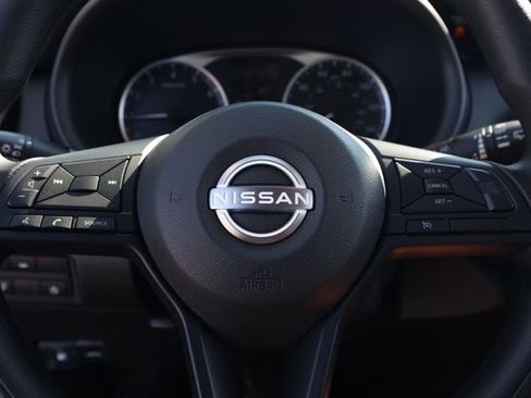 New 2025 Nissan Kicks Play S image 25