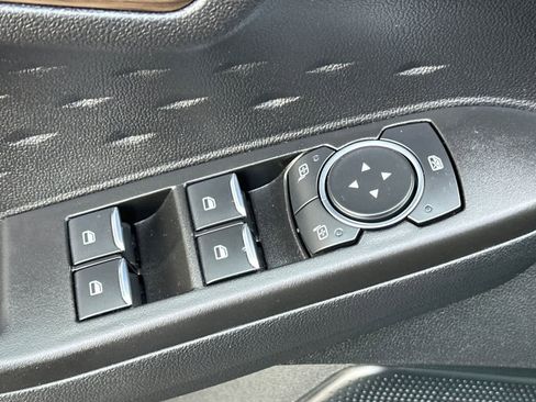 Used 2020 Ford Escape Titanium w/ Titanium Premium Package 2.0 image 13