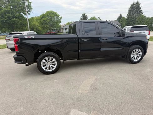 Used 2021 Chevrolet Silverado 1500 Custom AWD/4WD image 10
