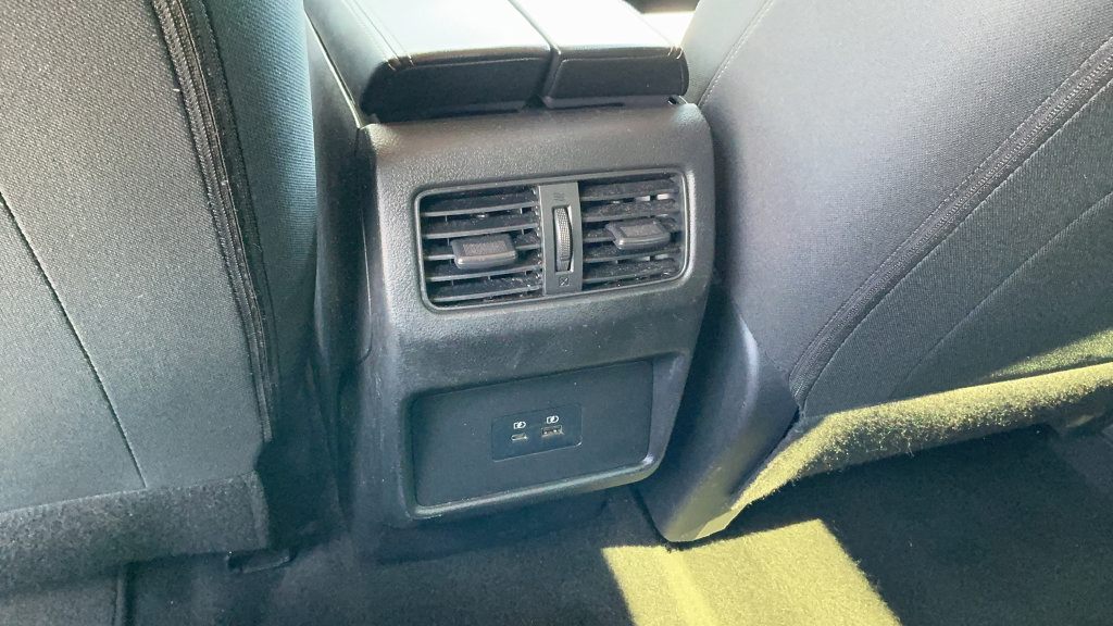 Used 2023 Nissan Rogue SV AWD/4WD image 10