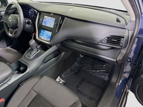 Used 2025 Subaru Outback AWD/4WD image 29