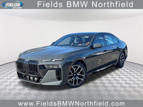 New 2026 BMW 750e xDrive AWD/4WD image 1