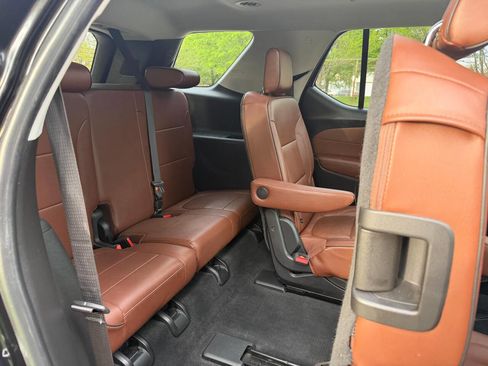 Used 2018 Chevrolet Traverse High Country AWD/4WD image 23