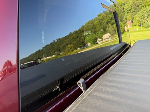 Used 2022 RAM 1500 Laramie AWD/4WD image 16
