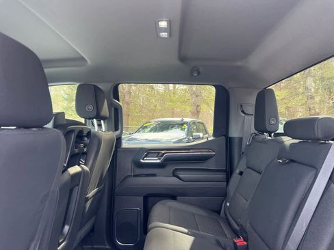 Used 2024 GMC Sierra 1500 Elevation image 27