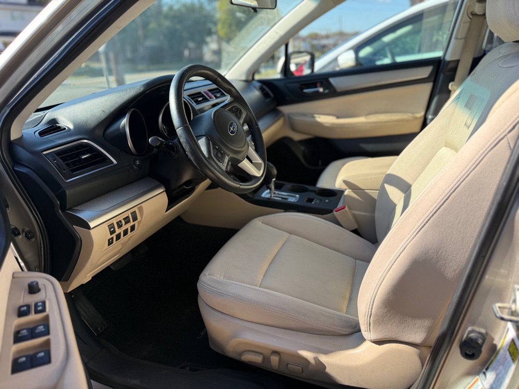 Used 2015 Subaru Legacy 2.5i Premium AWD/4WD image 16