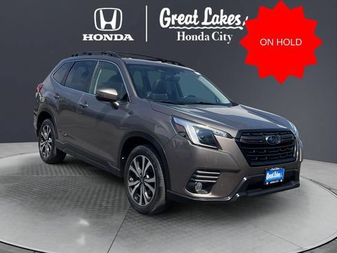 Used 2023 Subaru Forester Limited AWD/4WD image 1