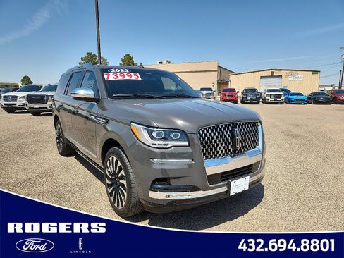 Certified 2023 Lincoln Navigator Black Label image 1