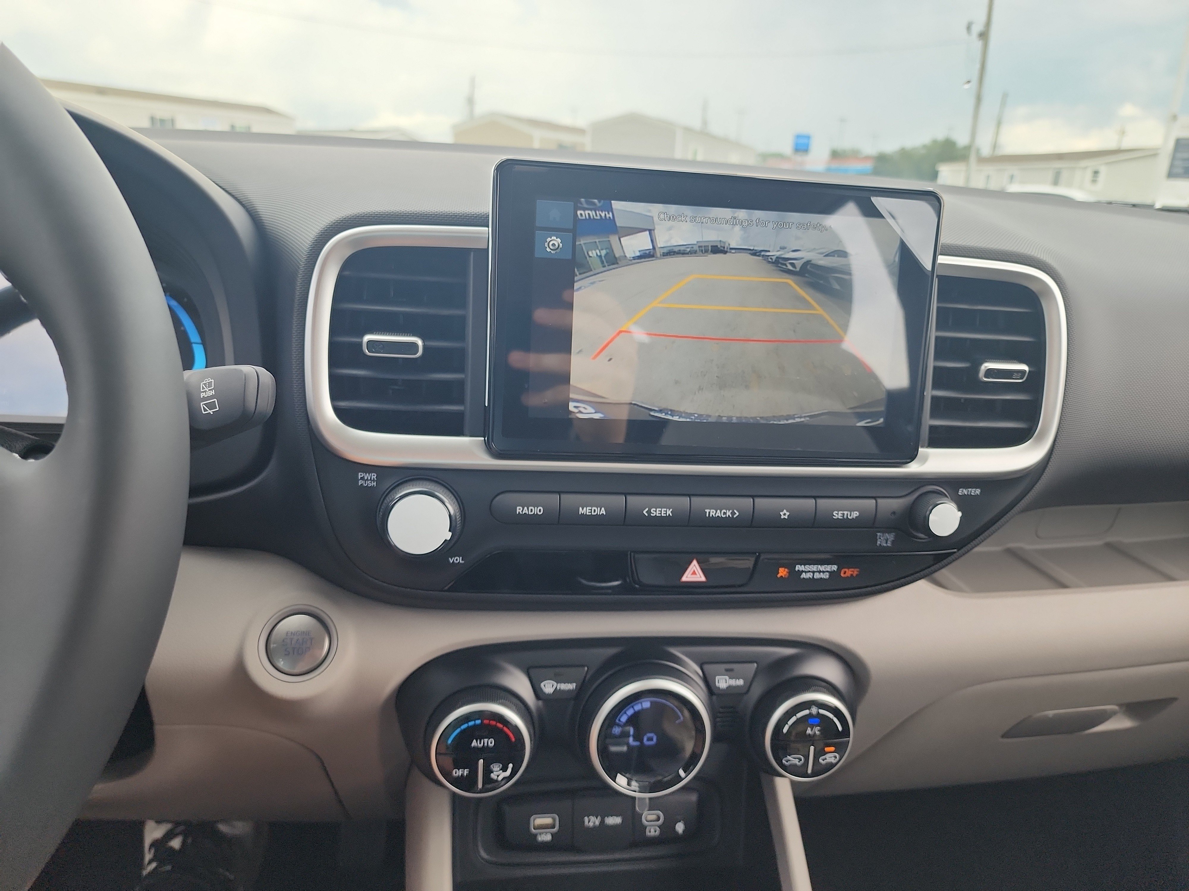 New 2026 Hyundai Venue SEL FWD image 25