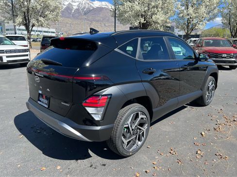 New 2026 Hyundai Kona SEL Premium image 7