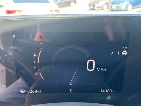 Used 2025 Buick Envista Sport Touring image 40