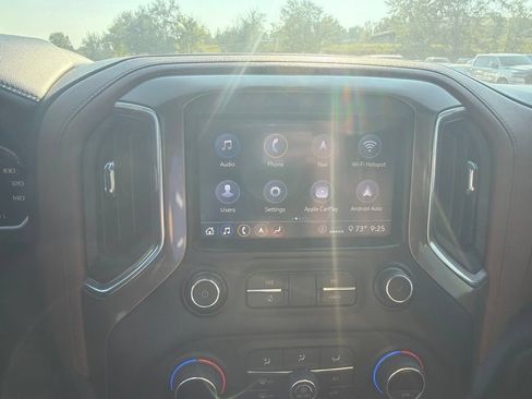 Used 2020 Chevrolet Silverado 2500 High Country w/ Technology Package AWD/4WD image 16