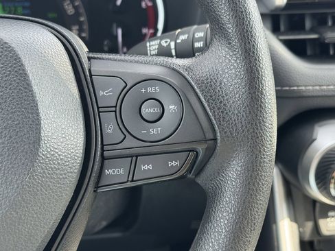 Used 2024 Toyota RAV4 XLE image 26
