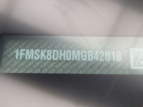 Used 2021 Ford Explorer XLT w/ Class III Trailer Tow Package AWD/4WD image 33