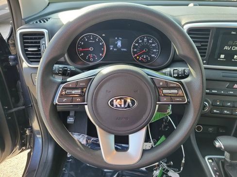 Used 2021 Kia Sportage LX image 19