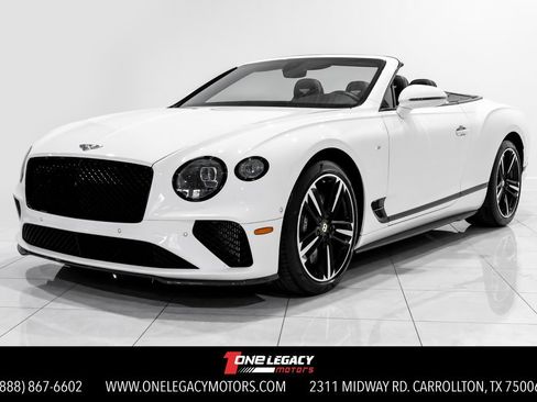 Used 2020 Bentley Continental GT image 1