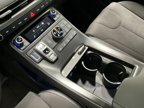 Used 2025 Hyundai Palisade Calligraphy AWD/4WD image 17