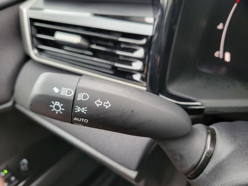Used 2025 Toyota Camry LE FWD image 12