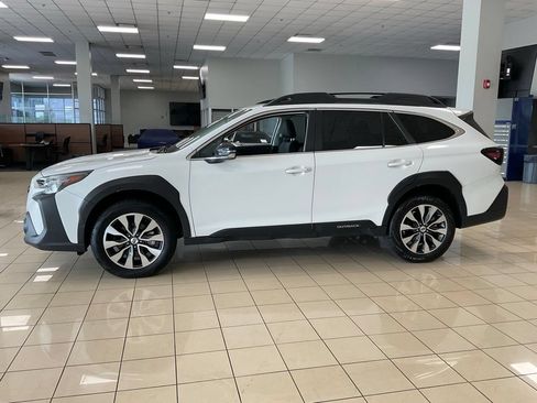 Used 2024 Subaru Outback Limited AWD/4WD image 4