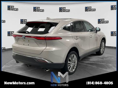 Used 2023 Toyota Venza Limited AWD/4WD image 4