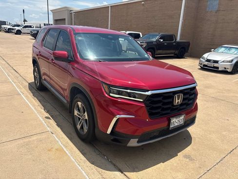 Used 2025 Honda Pilot EX-L image 4